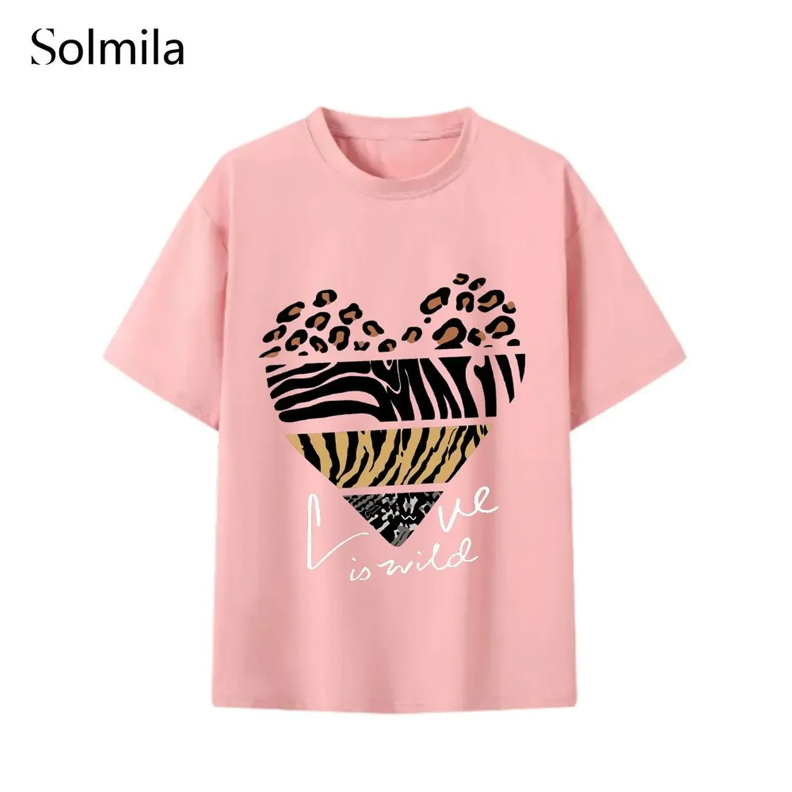 

Heart Graphic Tee Women T Shirt Round Neckline Slightly Stretchable Korean Style T Shirt Comfortable Casual T Shirt