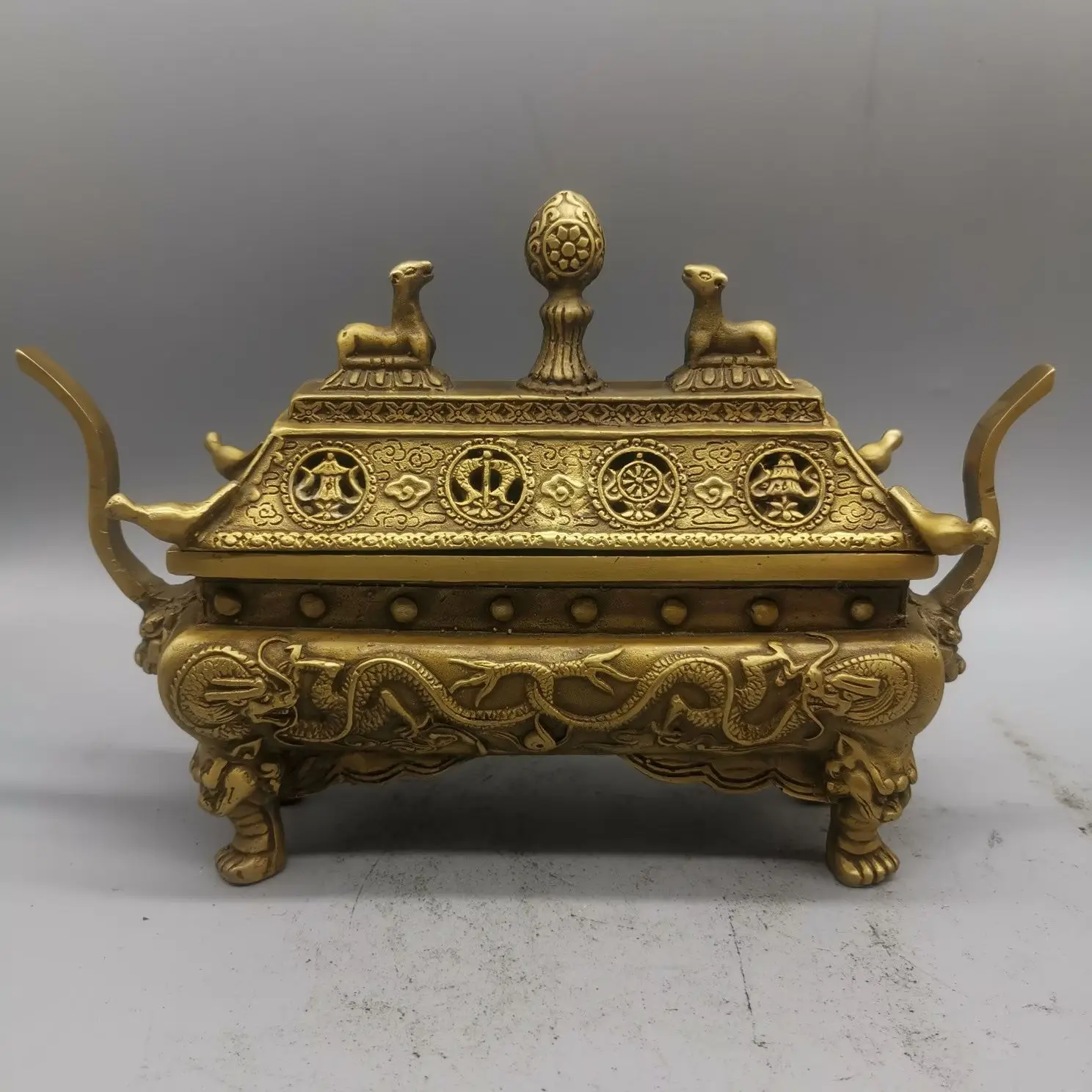 

Antique bronze ware, double sheep competing for glory, incense burner ornaments carved with ancient charm, home decoration