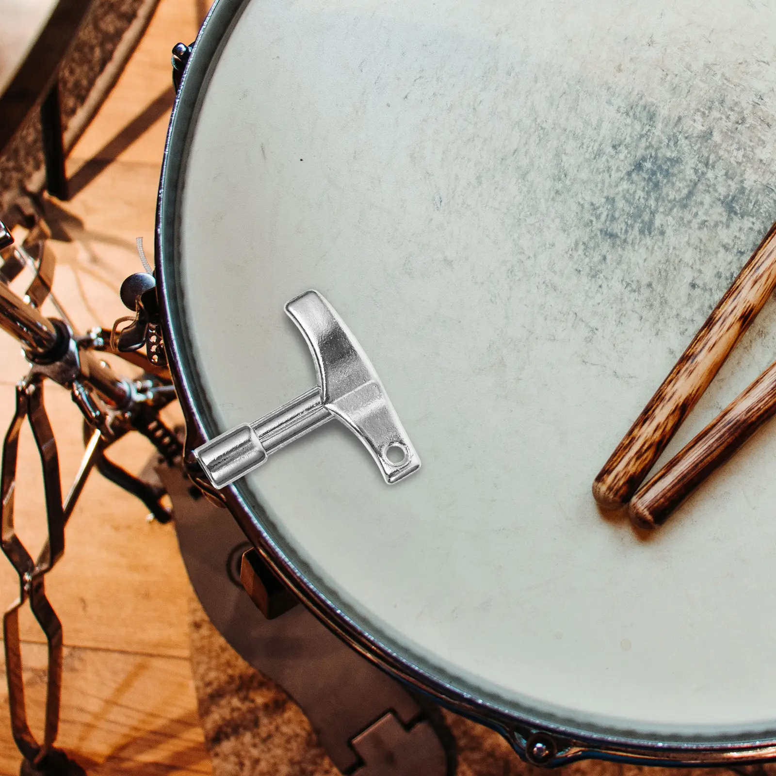 

Набор из 2 металлических ключей для барабанов: прочная конструкция, легкая сборка, безопасность для рук, идеальный подарок для любителей барабанов, инструменты для настройки барабанов