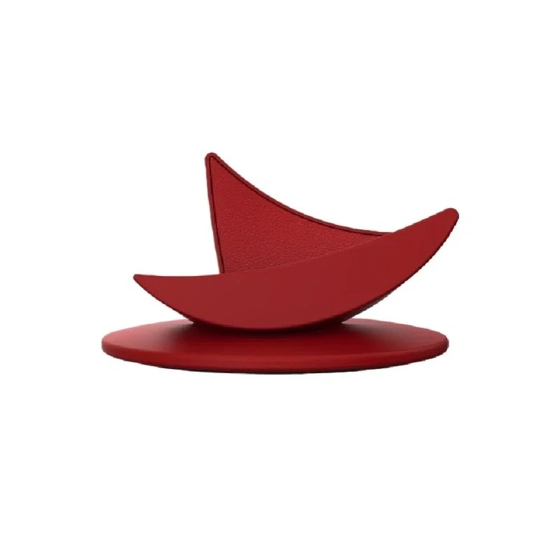 

The exclusive base for Mars Cyber Guitar, the charging seat, is very practical.