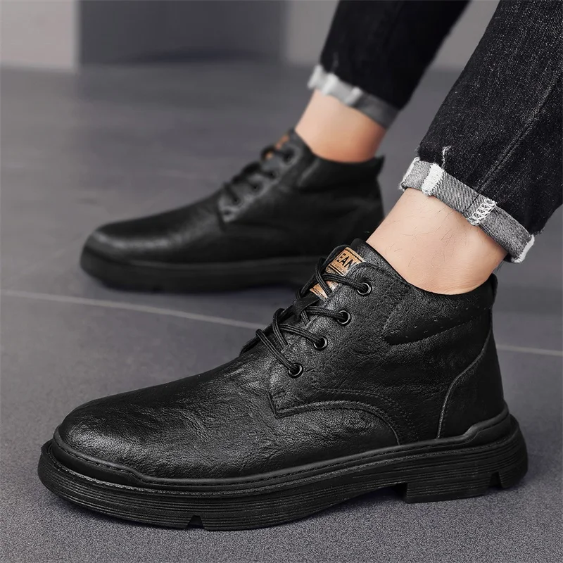 Casual Sneakers for Men Luxury Designer Shoes Winter Plush Leather Ankle Boots 2023 New Fashion Comfort High Top Men Shoes