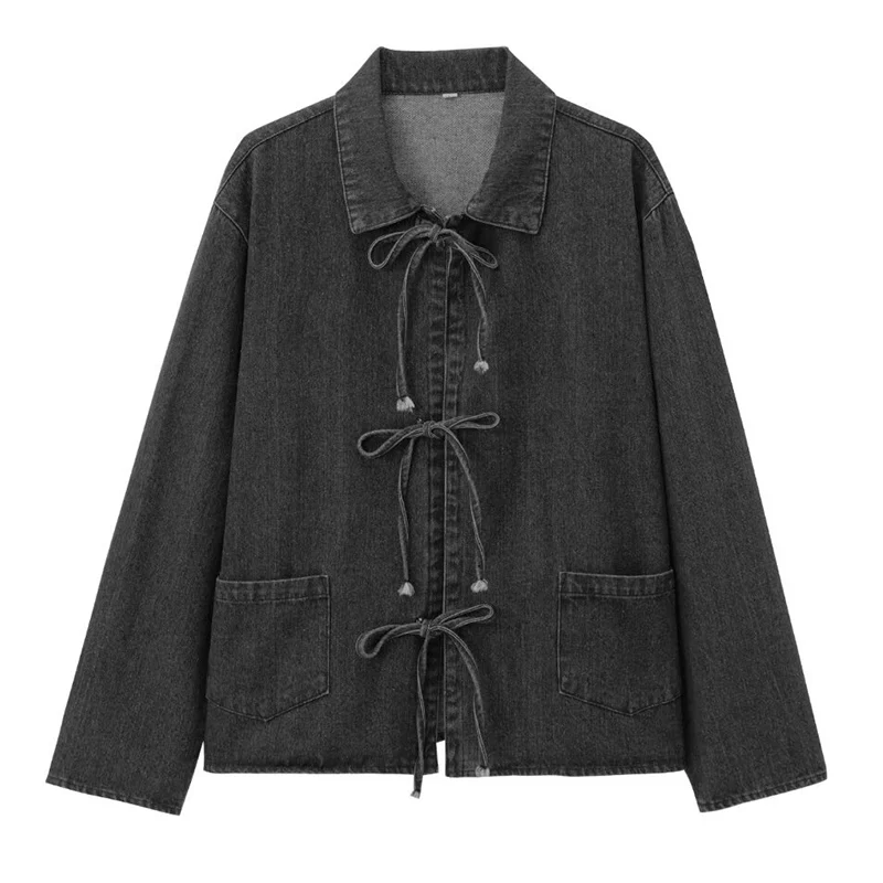 เสื้อแจ็คเก็ตยีนส์แขนยาวผูกเชือกสไตล์เกาหลีสำหรับผู้หญิง ฤดูใบไม้ผลิ ทรงหลวม ปกพับได้ เสื้อเชิ้ตยีนส์ผู้หญิง มีกระเป๋า สไตล์เรโทร สีน้ำเงิน เสื้อคลุมผู้หญิง