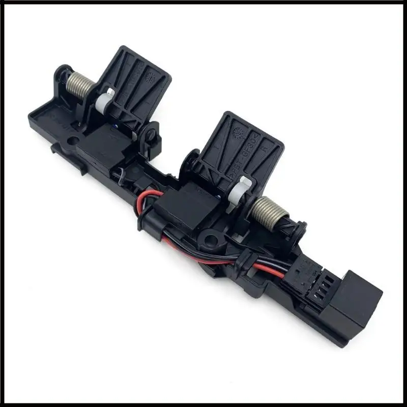 

Задняя задняя дверная выключатель с туловищем крышки для лампы на 2016-2023 гг.