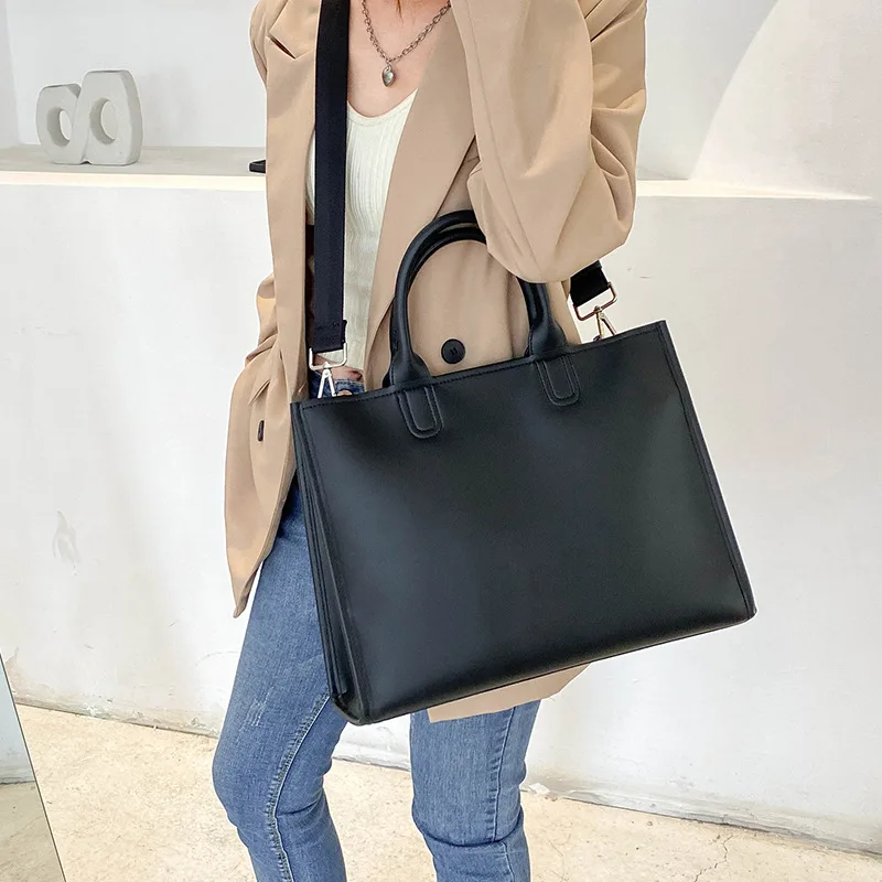 New Tote Bags Fashion Shoulder Bags Korean Commuter Leisure Women\'s Bags Versatile Street Trend High Capacity Lady Crossbody Bag