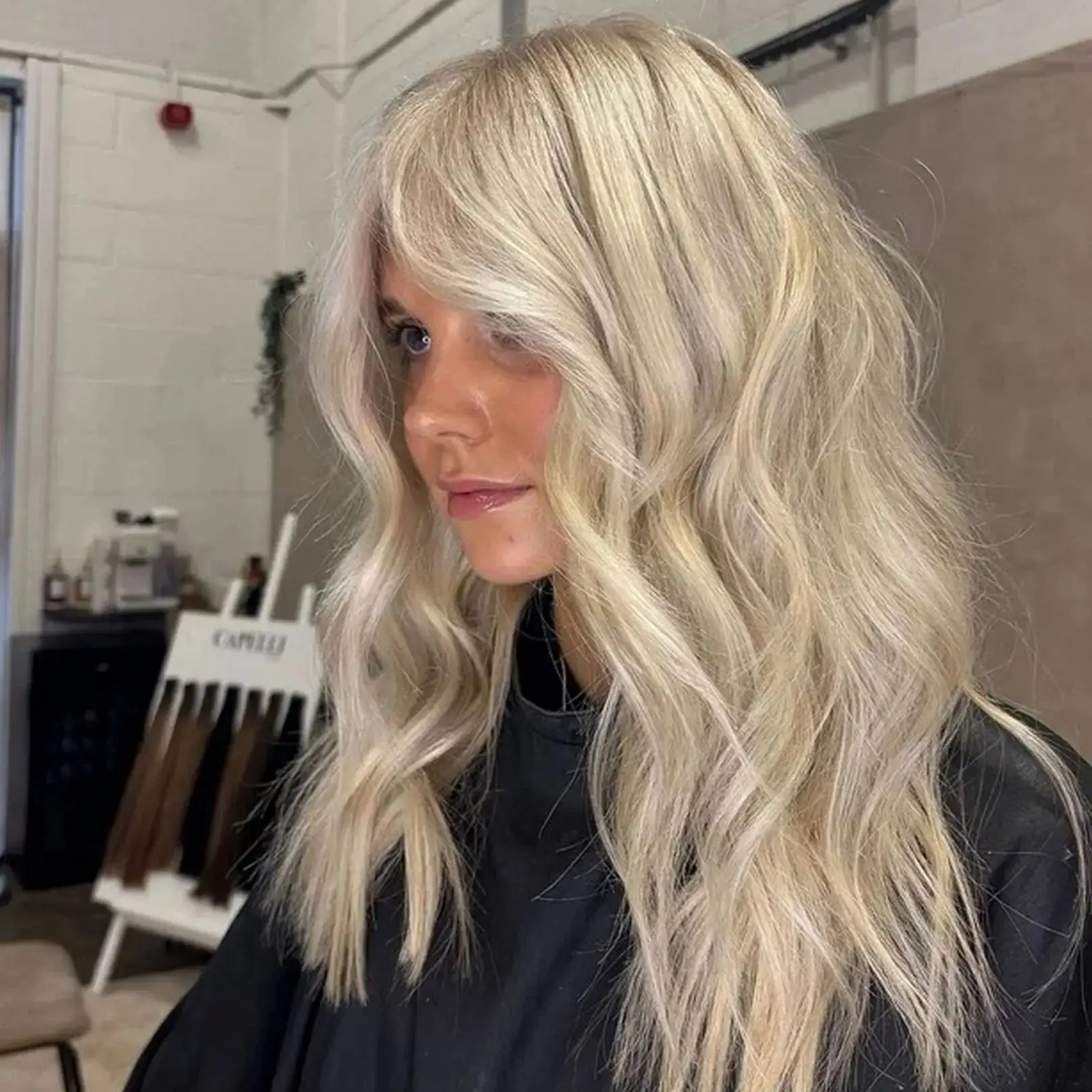 

18”Deep Wave Good Quality Synthetic Wigs Ombre Light Blonde HD Lace Frontal Wig High Density Woman Wigs Small/Large Size Cap