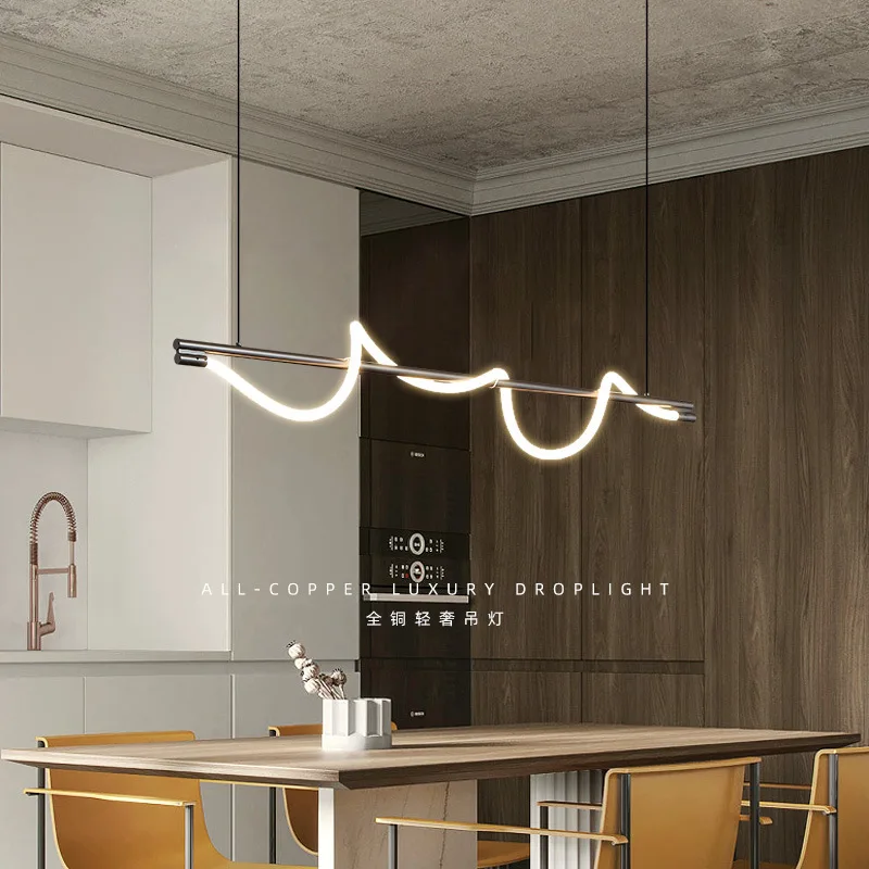 ثريا مطعم بسيطة من النحاس بالكامل، مصابيح إيطالية فاخرة لغرفة الطعام الراقية بتصميم كلمة واحدة