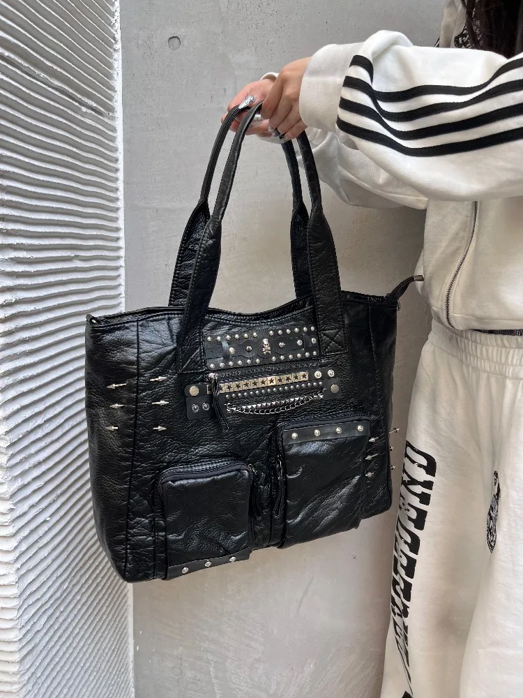 Original Design Black Large-Capacity Tote Bag Rivet Punk Style Handbag Retro Visual Unisex Punk Crossbody Bag