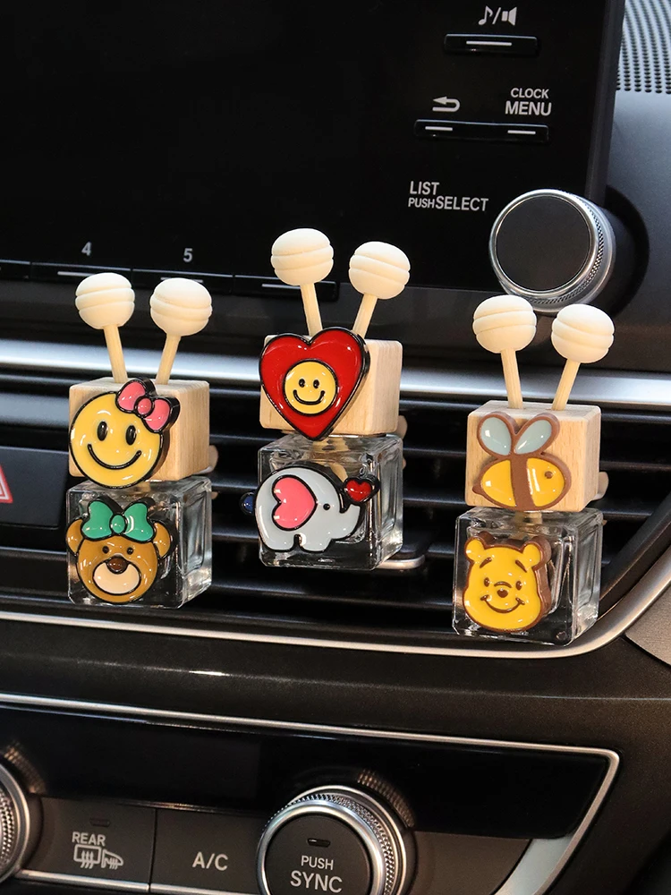 Cartoon Animal Car Perfume Empty Bottle Packaging Volatile Bottle Air Conditioning Outlet Decoration Car Fragrance Ornaments