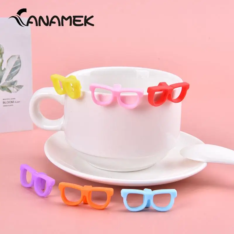 6pcs Wine Glass Marker Silicone Glass Tongue Shape Glasses Tag Wine Charms Glasses Identifier Marker Cups Glasses Markers 