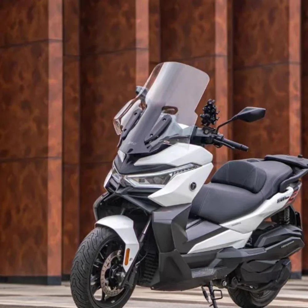 For Loncin VOGE 350 SR4MAX windshield modification: heightened and widened windshield and front windshield deflector.