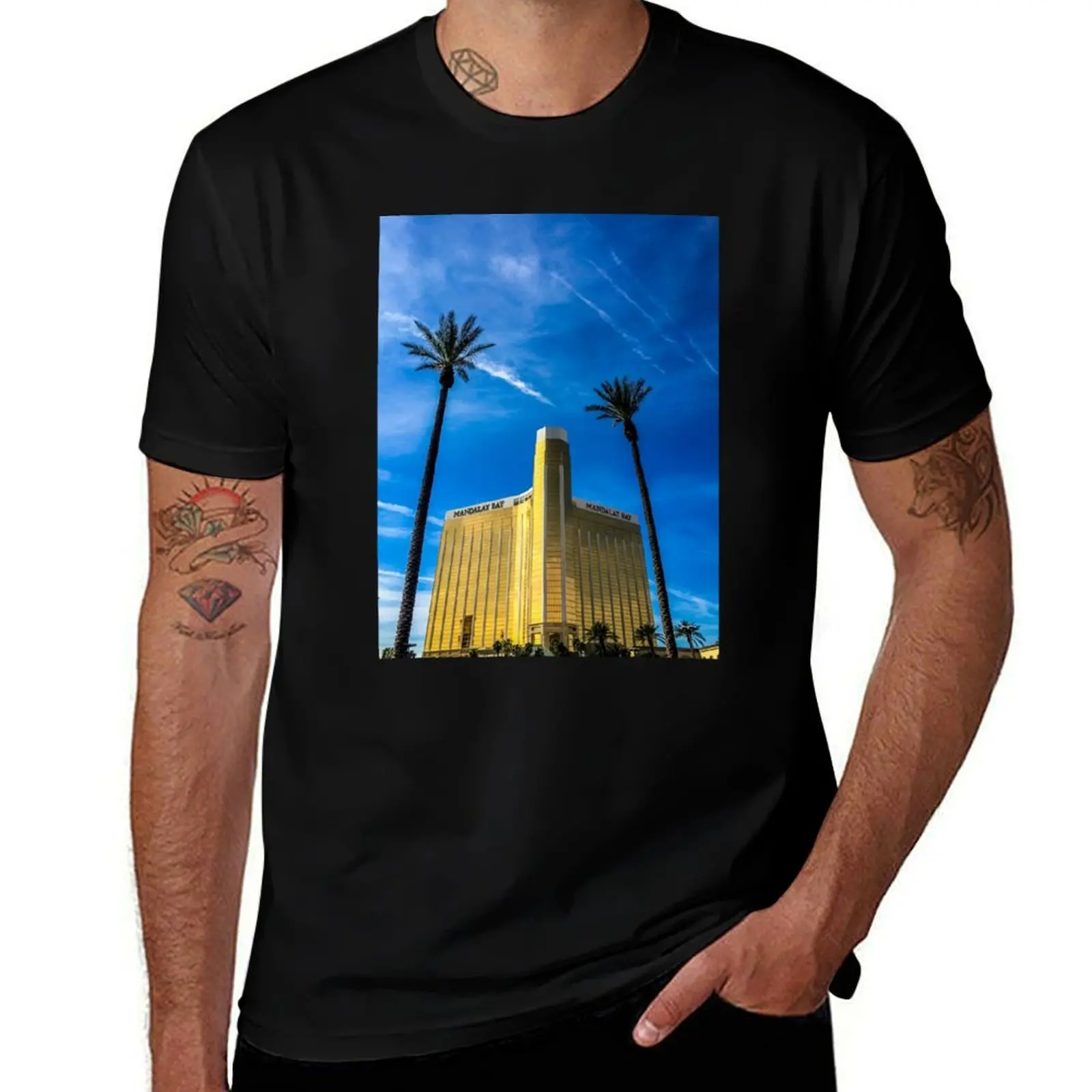 Mandalay Bay - Las Vegas, Nevada T-Shirt Lightweight Casual Summer T-Shirt