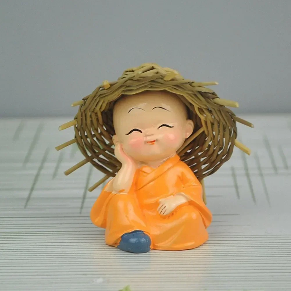 1/4PCS Lovely Little Monk Car Decoration Resin Crafts Little Cute Small Monks Home Car Living Room Decoration Child Gift