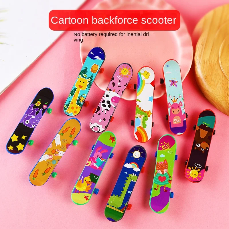 10 pcs Cartoon animal finger skateboard, sliding skateboard toy car, kindergarten children's gift, school party toy