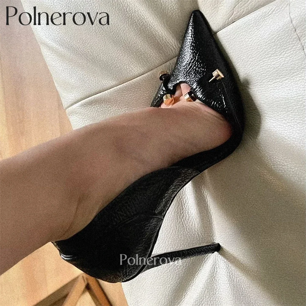 

Роскошные женские туфли-лодочки на высоком каблуке с металлическими стразами и цепочкой, черные кожаные блестящие туфли-стилеты с пряжкой