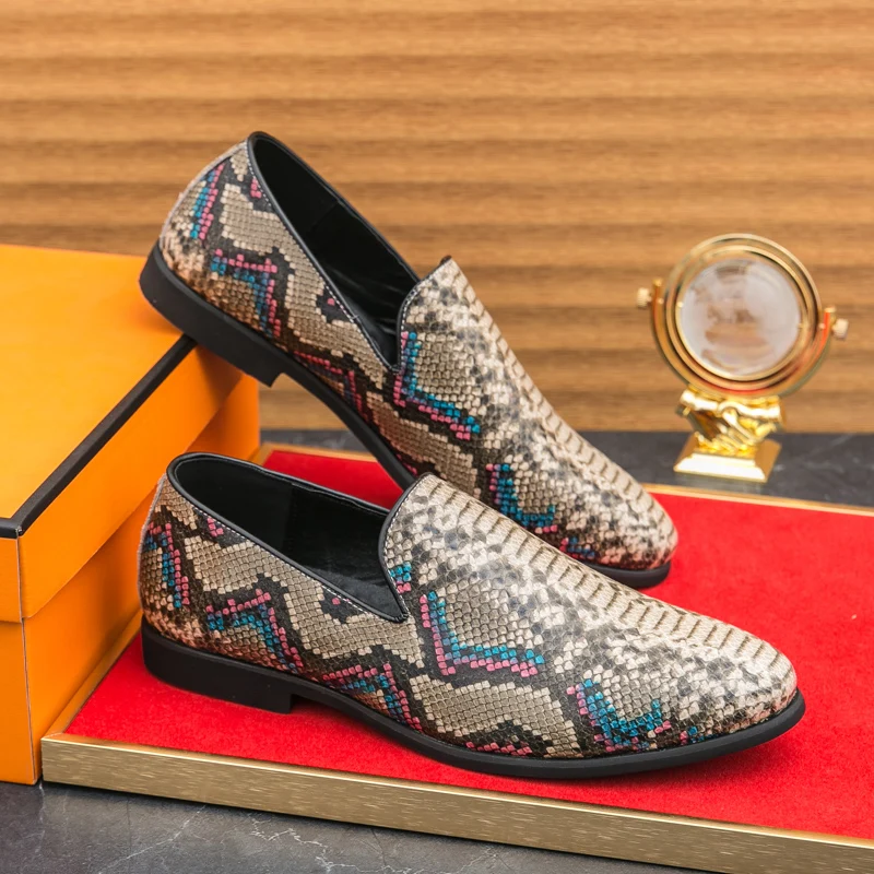 로퍼 남성 캐주얼 편안한 경량 통기성 유행 작은 가죽 신발 영국 Busine Office 신발 남성 사이즈 38-46