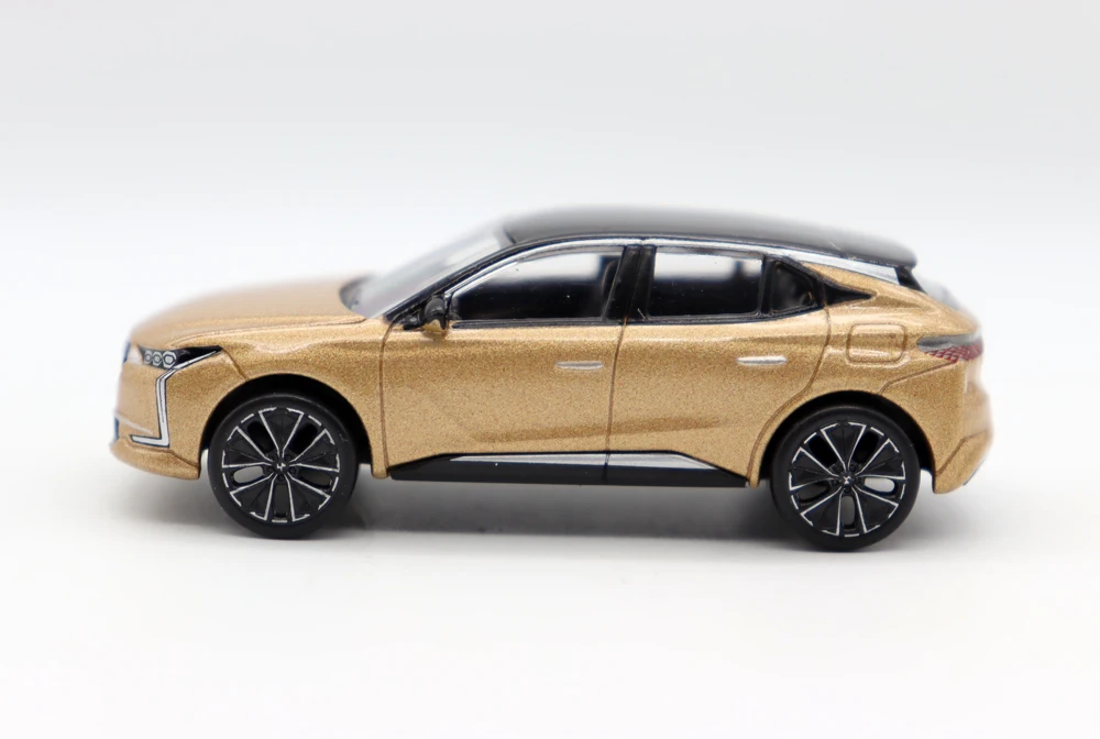 

Новый 1/64 масштаб DS4 автомобиль литой под давлением сплав игрушечные машинки 3 дюйма для коллекции подарок