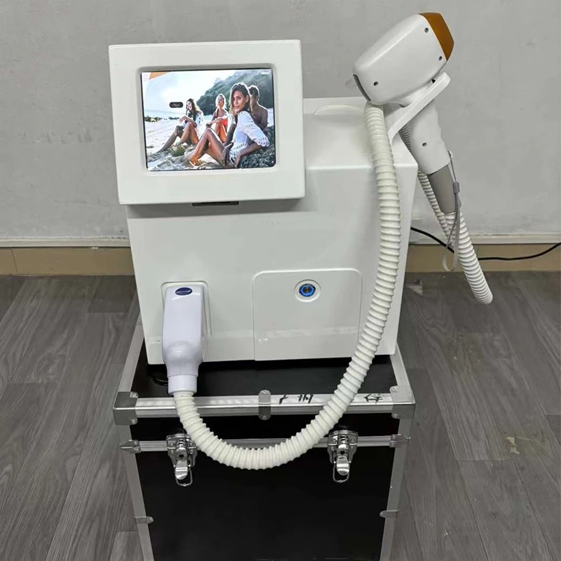 Máquina profissional da remoção do cabelo do laser do diodo de gelo, onda tripla, poder grande, remoção do cabelo do biquini, rejuvenescimento da pele, 10 barras