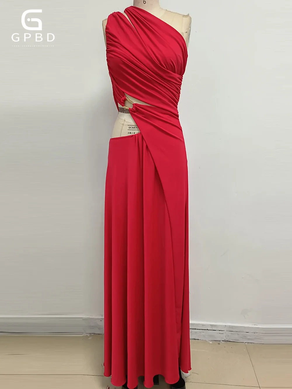 Women's Sexy One-Shoulder Red Maxi Party Dress with Cut-Out Detail Folds Slit Flowing Elegant Stylish Evening Party Gown