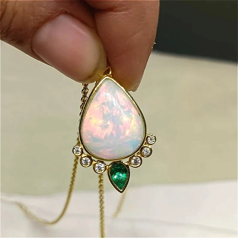 Elegante Romantische Wassertropfen Synthetischer Opal Anhänger Halskette für Frauen Mode Charm Hochzeit Jubiläum Schmuck Accessoires Geschenke