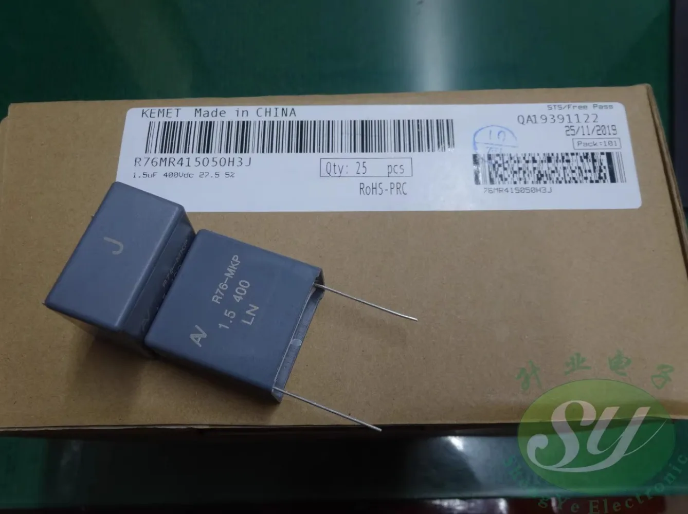 

5PCS AV R76 1.5uf/400V 1u5 155 MKP New film capacitor 28MM