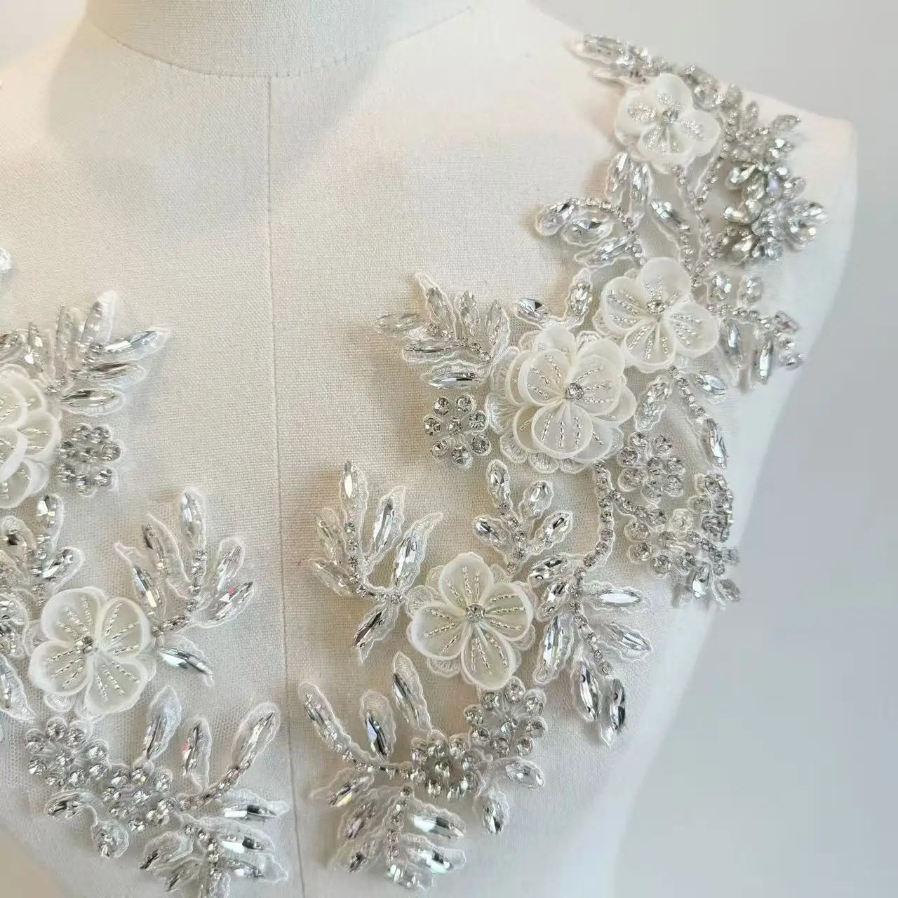 

3d цветы нашивки свадебные кружевные аппликации для свадебных платьев аксессуары для невесты одна пара из 2 предметов