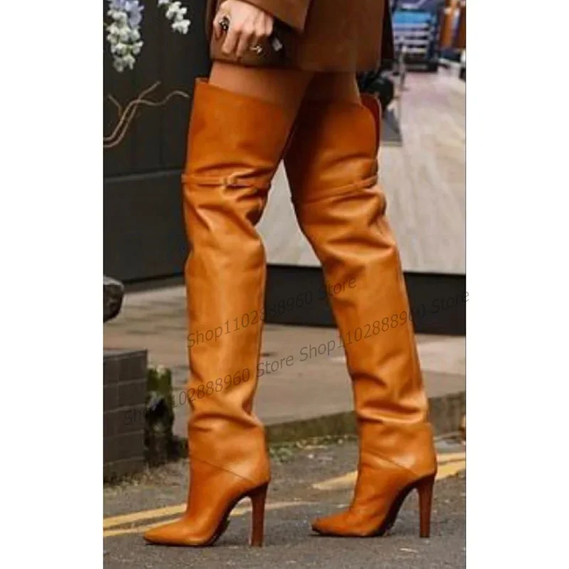 فوق الركبة براون ماتي حزام جلد مشبك ديكور الأحذية الخناجر عالية الكعب أحذية النساء أشار تو 2023 Zapatos Para Mujere