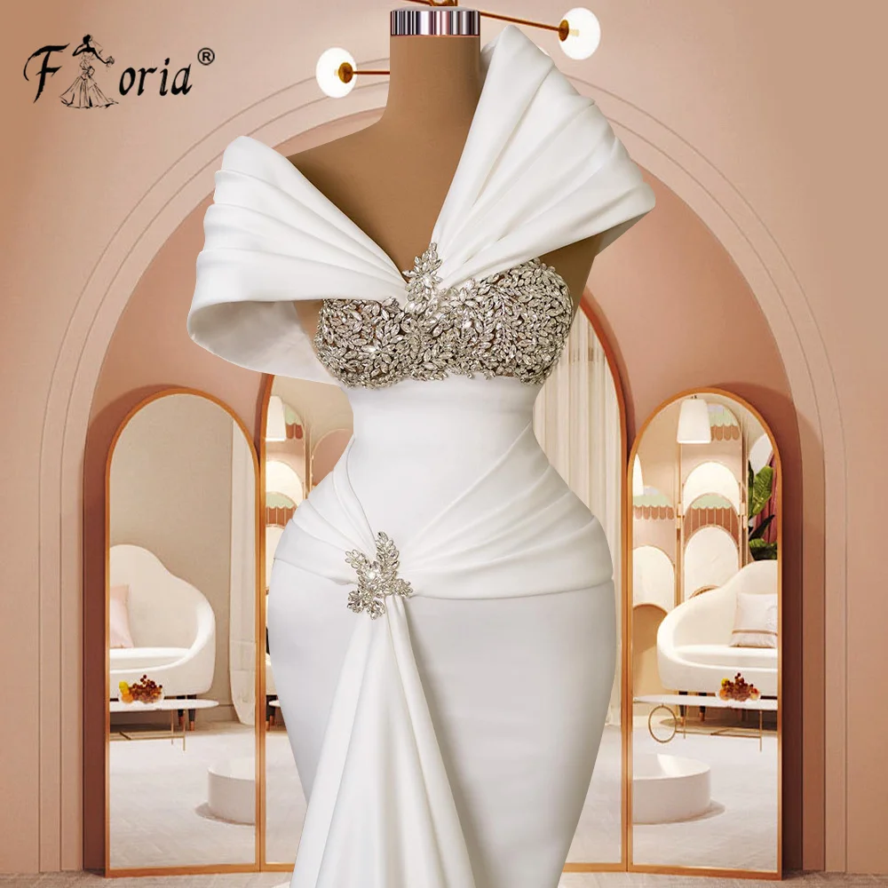 Vestidos de casamento plissados em cristal para mulheres, cauda lateral, vestido nupcial Dubai, lindo e luxuoso, marfim sereia, vestido de festa, 2023