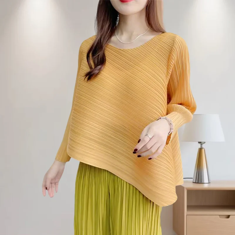 

Miyake New Pleated Versatile Women's Round Neck Temperament Long-sleeved Tops Women's T-shirt Comfortable Casual with Elasticity