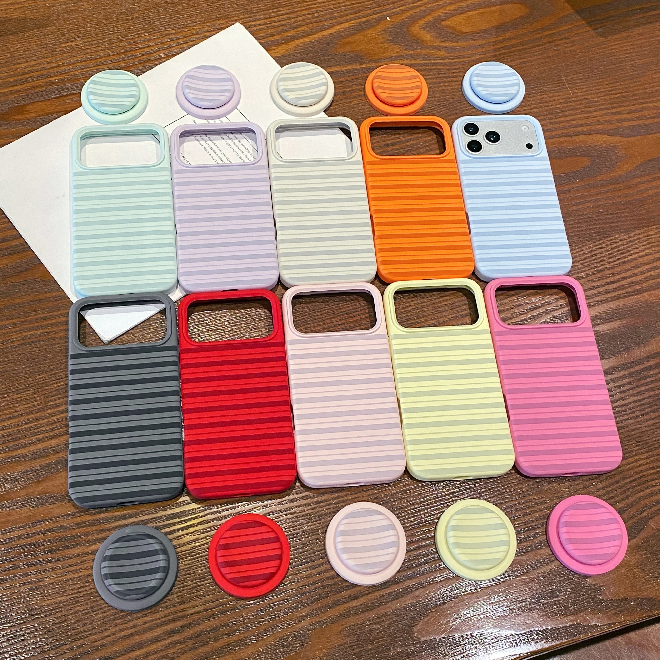 

Super High Quality Minimalist Striped Phone Case For iPhone 17 16 Pro Max Anti-Drop Cover With Matching Striped Grip Holder