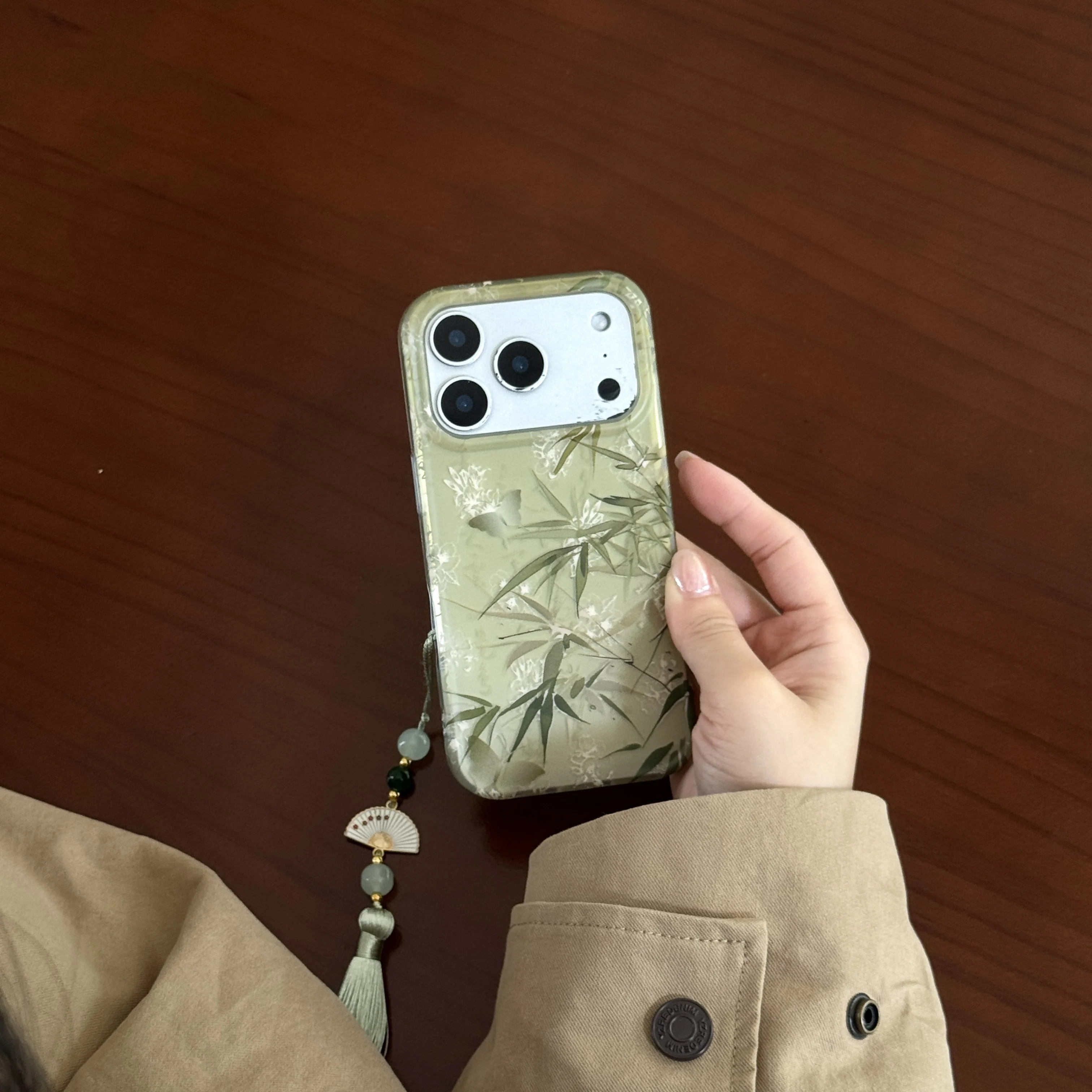 Traditional Chinese Style Bamboo Butterfly Fan and Beads Pendant Phone Case for iPhone 17 16 15 14 13 Pro Max  Back Cover Fund