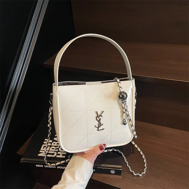 

‌Women's 2025 Small Square Bag - Vintage Diamond Chain Shoulder Purse, Medieval Style High-End Underarm Messenger Bag‌