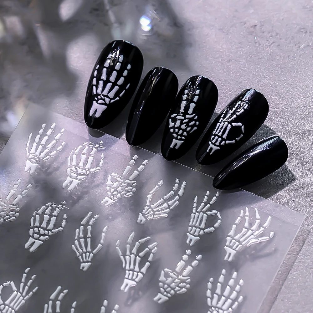 5D in rilievo Halloween Ragno nero Adesivi per unghie Spaventoso Ragnatela nera Decalcomanie per unghie Ragno autoadesivo Forniture per nail art 8 * 10c