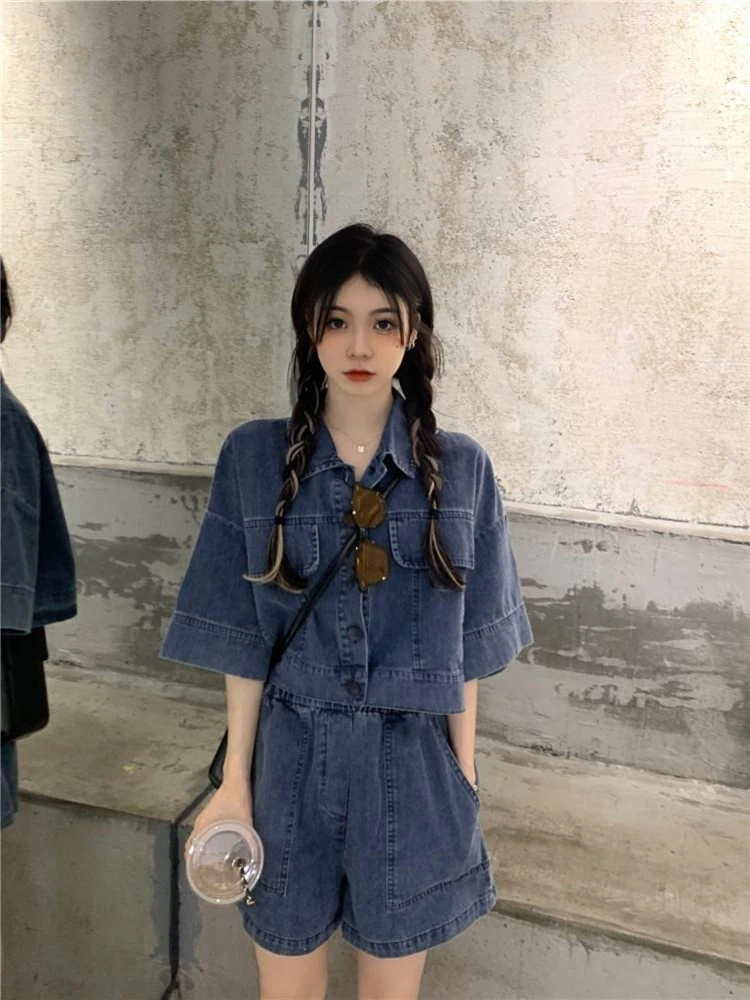 

Women's 2026 New Arrival Trendy Street Style Two Piece Set Denim Short Sleeve Shirt Loose Wide Leg Shorts Spring Summer Outfit