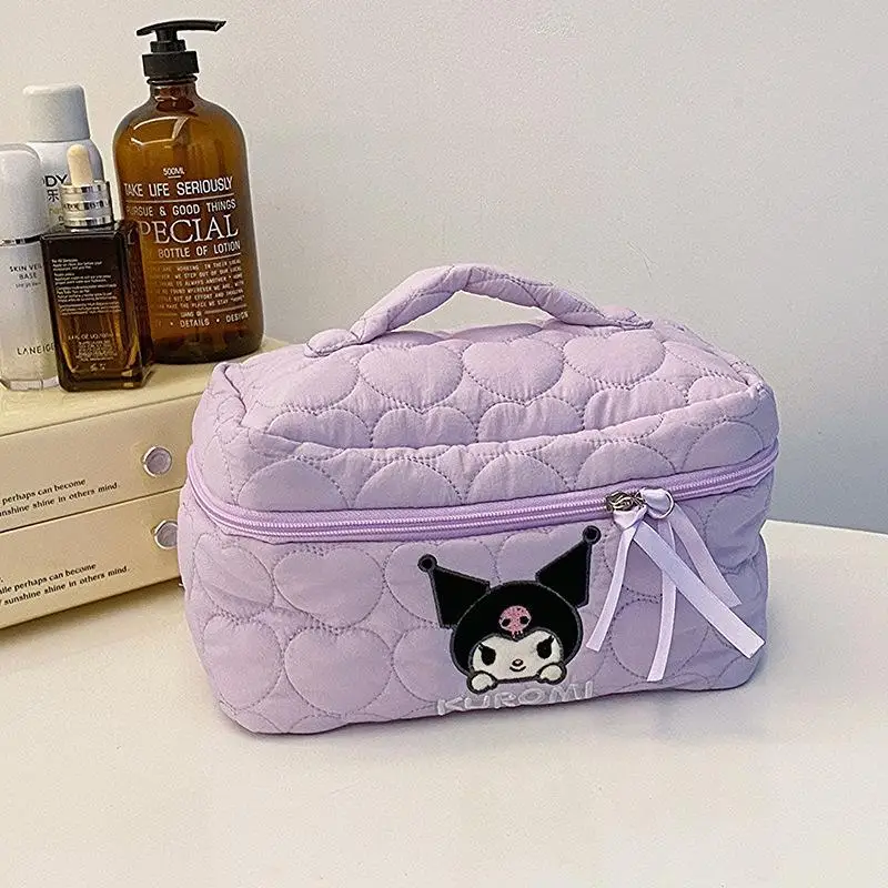 Borsa per cosmetici sandos Clouds Kuromi sanios Anime Kawaii Cartoon Figure Cream Down borsa da viaggio portatile morbida ad alta capacità