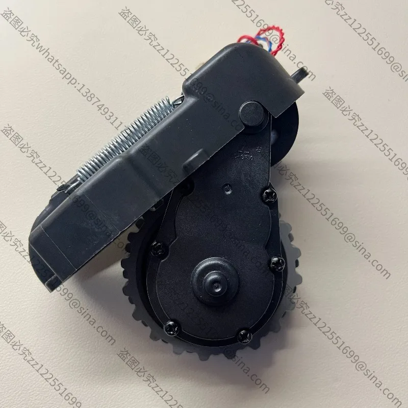 Suitable for DG710 DG711 DG716 Left and Right Wheel Drive Tire Motor Sweeper DE33 DE35 (dismantling)