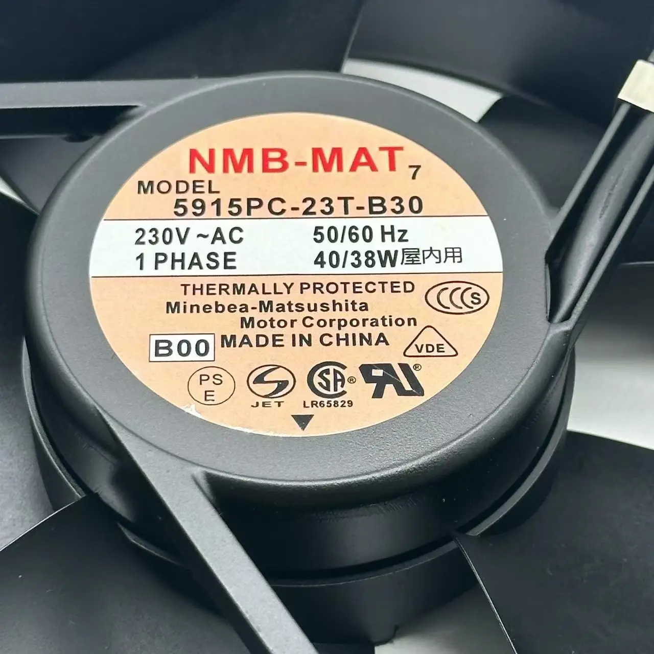 Imagem -03 - Ventilador de Refrigeração do Servidor Nmb-mat 5915pc23t-b30 B00 ac 230v 35w 172x150x38 mm