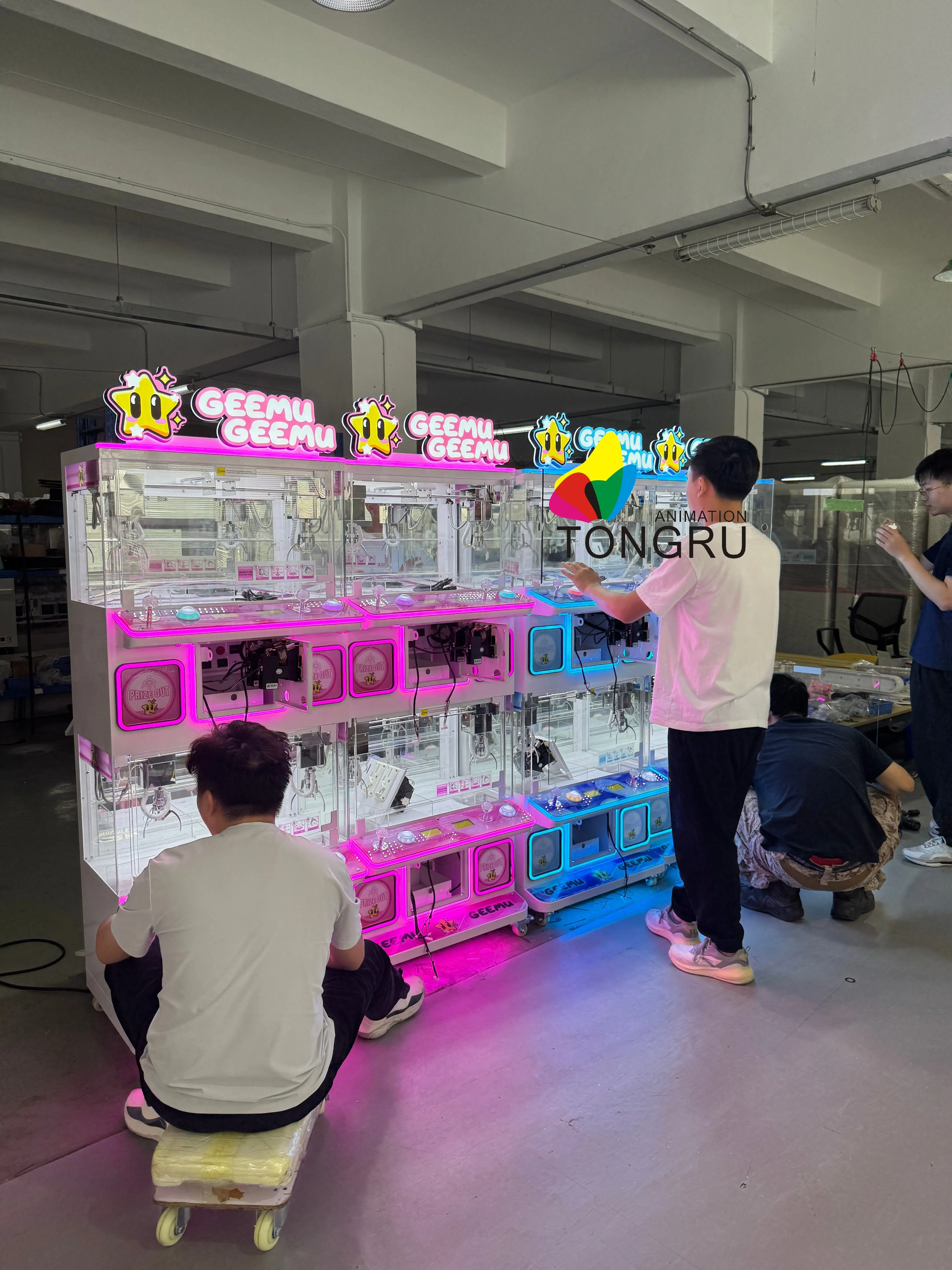 Mini Super Claw Crane 4-Player Arcade Game Keychain Vending Machine Coin Operated Teddy Bear & Doll Park