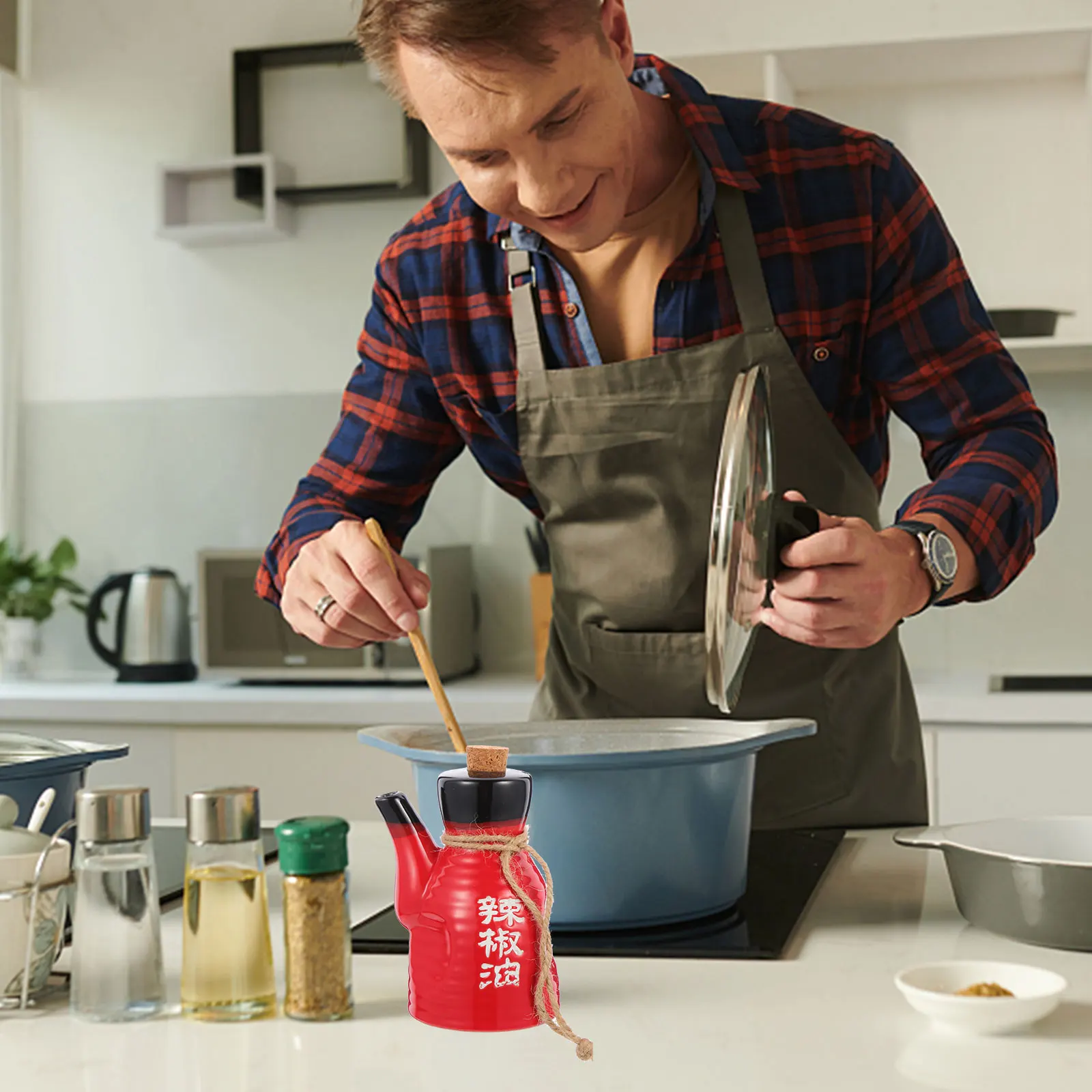 

Elegant Japanese Style Soy Sauce Dispenser Ceramic Vinegar Bottle Oil Dispenser Liquid Cruet Seasoning Pot Delicate