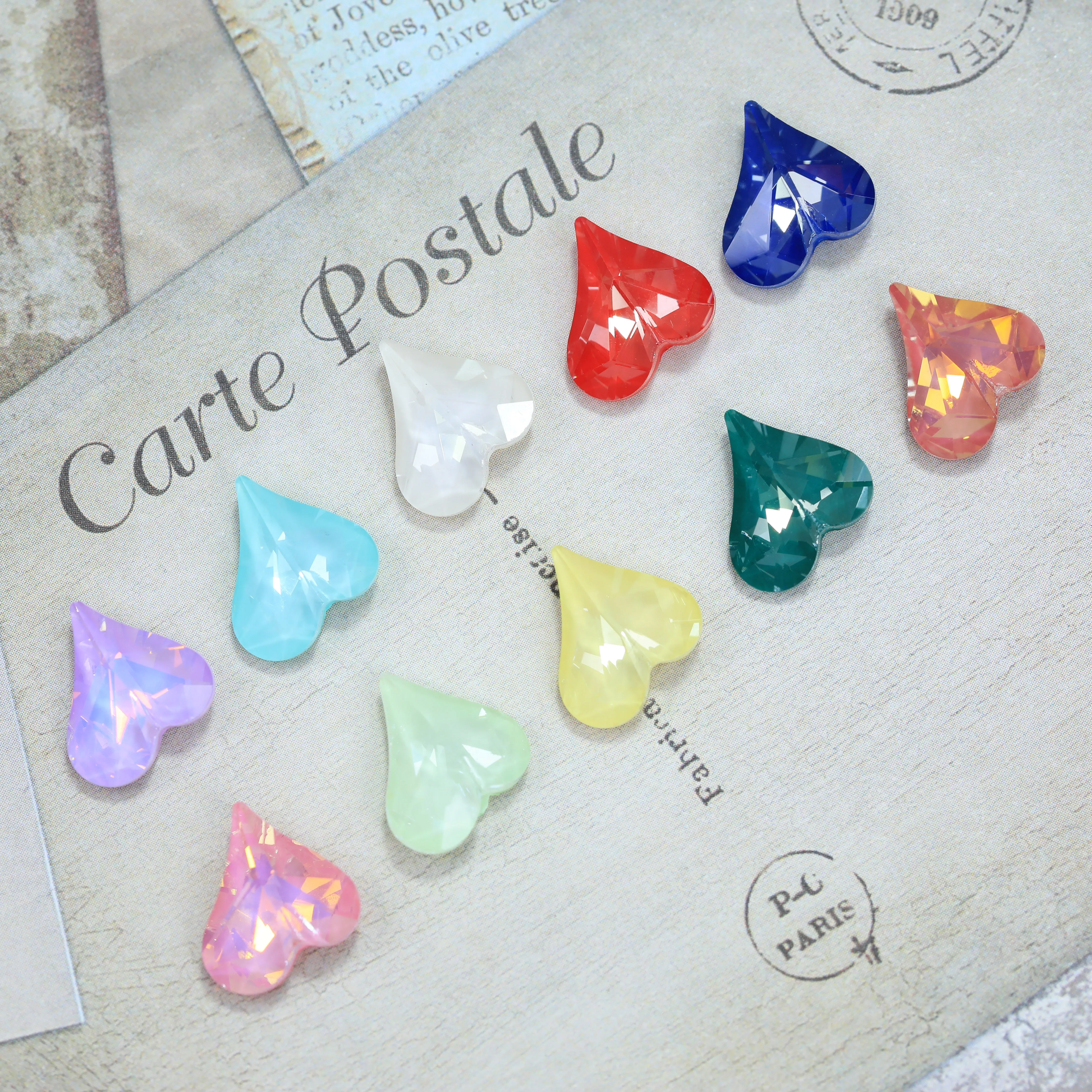 Pro Series Glänzende Kristall-Herzsteine mit spitzer Rückseite, Sonderfarben, Fancy Stones, DIY-Zubehör für Taschen, Schuhe, Hochzeitskleider – Detail 3