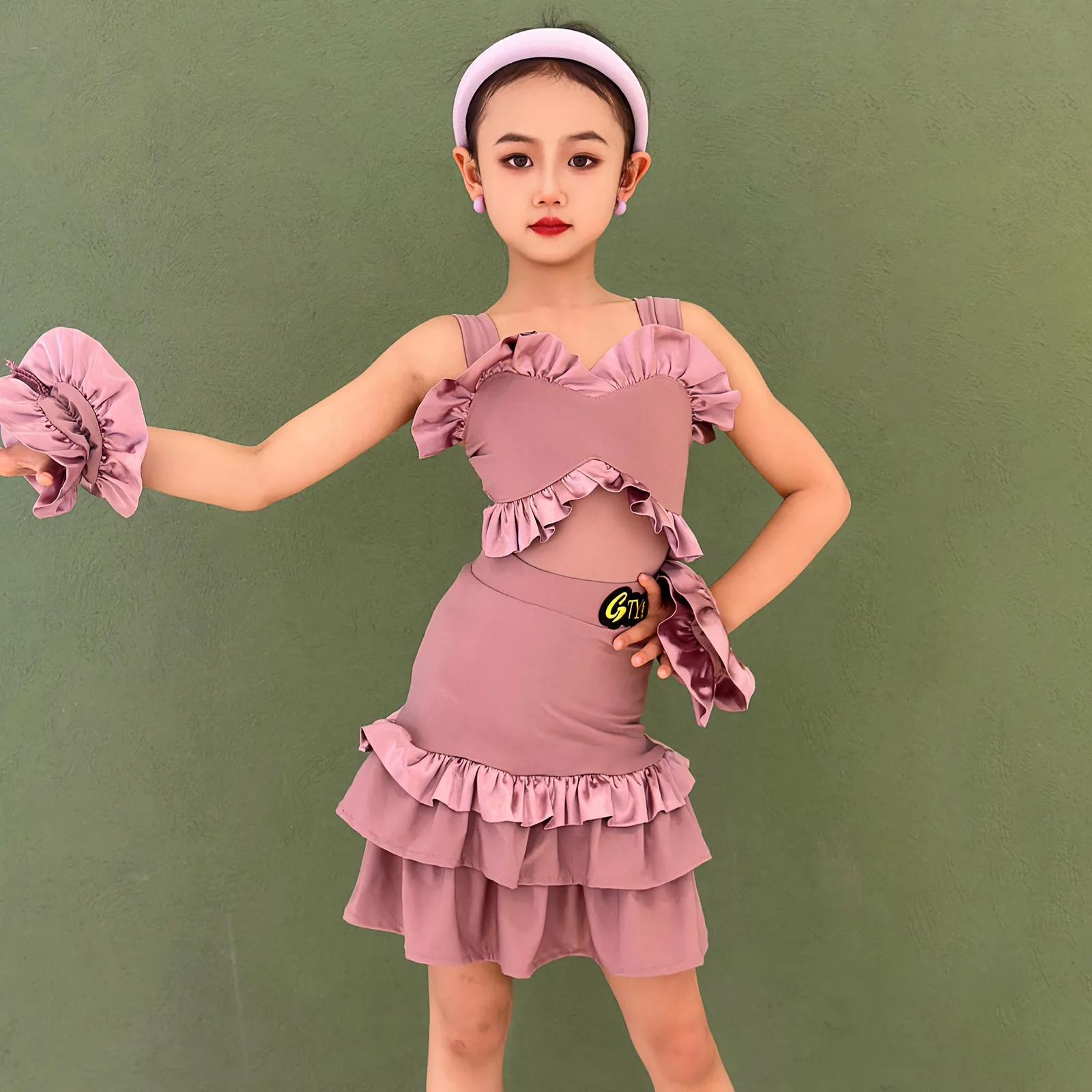 

Girls Pink Suit Latin Dance Dress Performance Costumes Mesh Tops Skirts Samba Dance Practice Clothes Competition Wear DQL10895