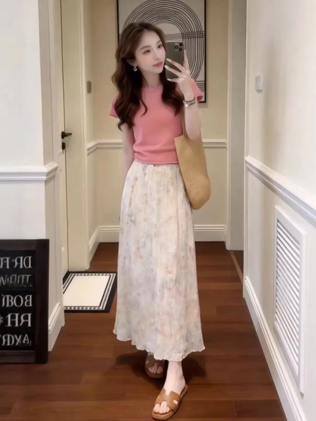 

Summer Vacation Style Women's Fashion Set Pink Dopaamine T-Shirt Floral Skirt Two-Piece Suit Casual Wear High Waist
