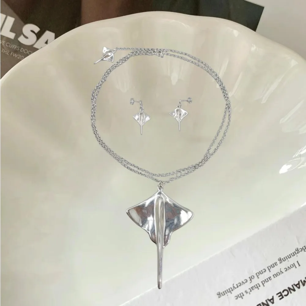 

2026 Spain Exaggerated Design Gold Silver Manta Ray Earrings Necklace Jewelry Two Piece Set Party Gift