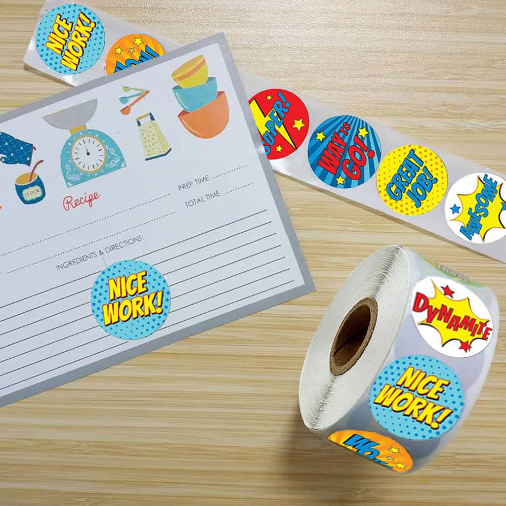 Neue 500 stücke/Rolle Super Hero Belohnung Aufkleber 8 Super Hero Designs Scrapbooking Papier Dichtung Studenten Kinder Schreibwaren 2,5 cm Aufkleber