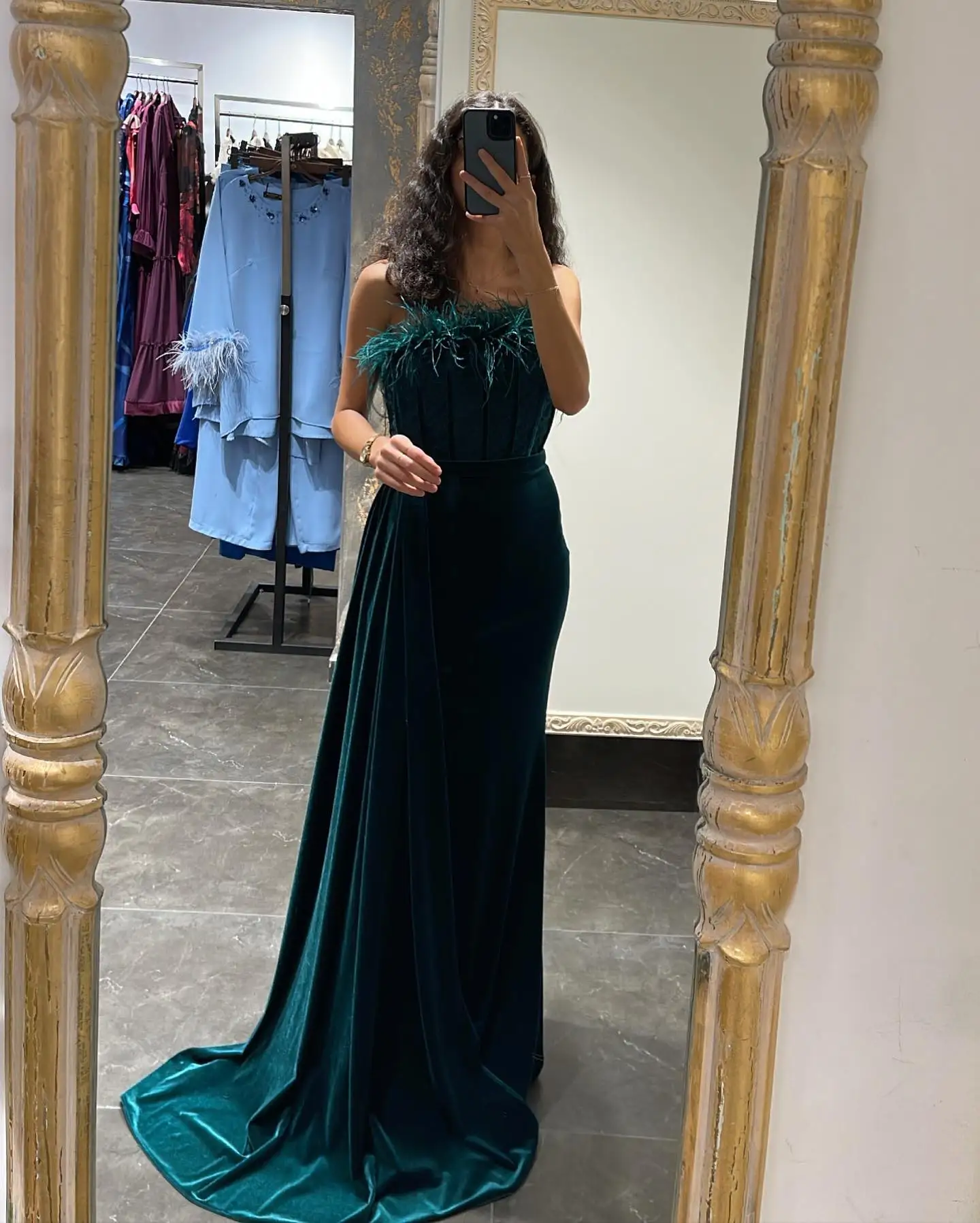 

Sumnus Dark Green Feather Strapless Mermaid Evening Dresses Draped Velvet Elegant Arabic Evening Gowns Customized Event Dress