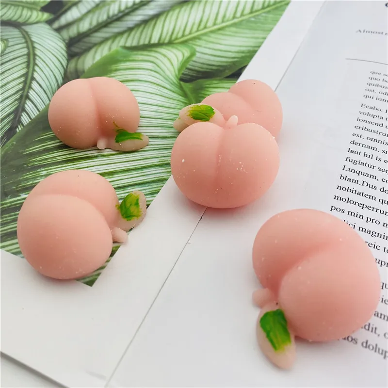 

Funny Stress Relief and Ventilating Pop-up Three-dimensional Peach Creative Pinch TPR Cute Big-ass Doughnut Gift