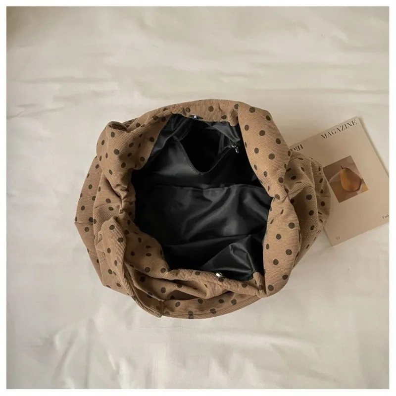 CEEKAY Canvas-Tasche mit Polka-Dot-Muster, Hobo-Stil, breiter Träger, geraffte Falten, vielseitig einsetzbar, für den täglichen Gebrauch, Freizeit, große Kapazität, Damenhandtasche. – Detail 14