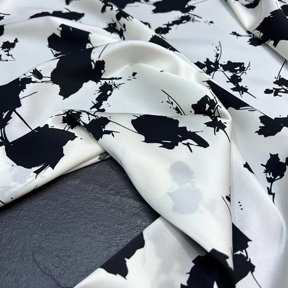 High Quality Printed Silk Twill 20 momme Width 140cm Silk Stretch Fabric White Leaves Pattern Sale Per Meter