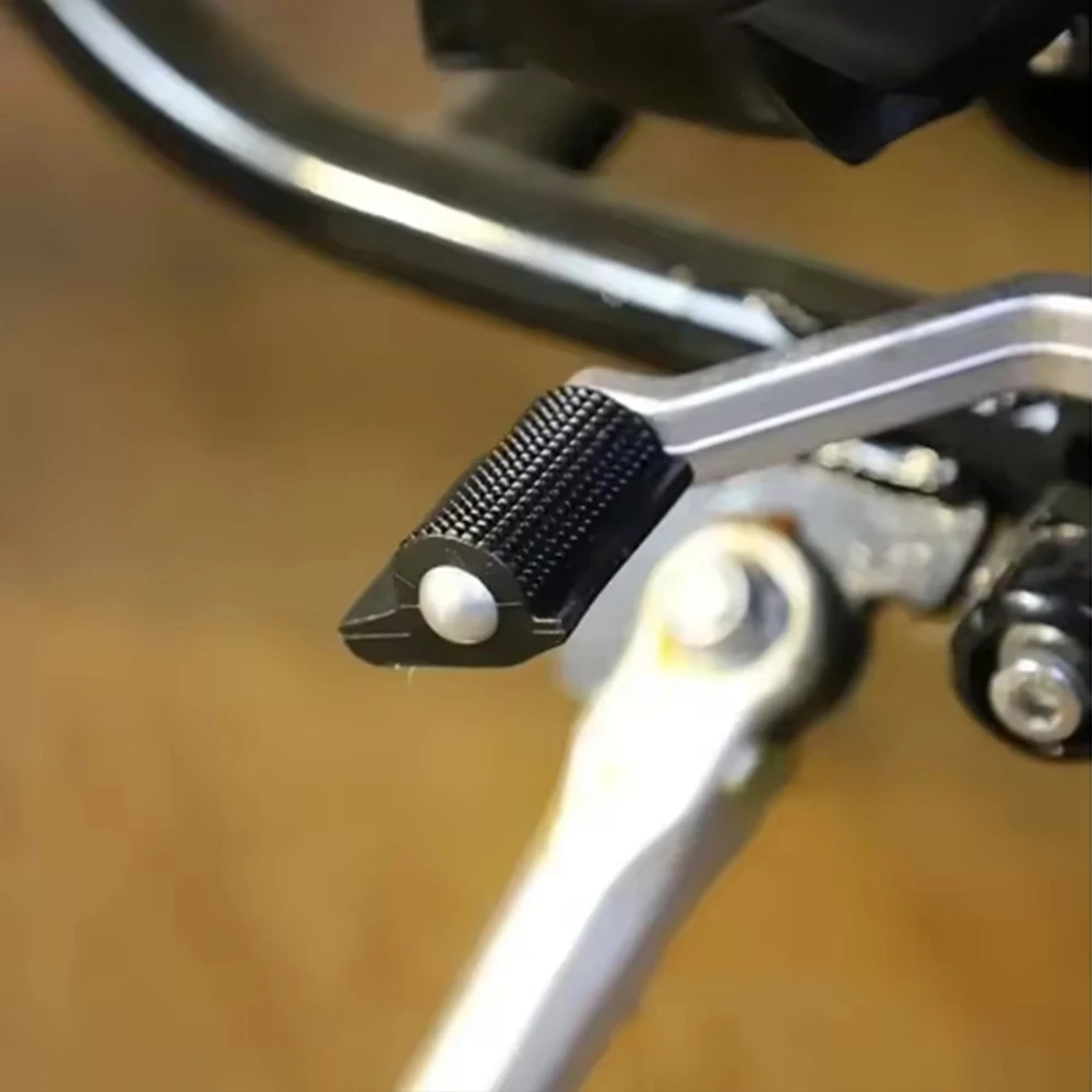One motorcycle decorative accessory Universal motorcycle gear lever pedal Rubber overshoe protector Toe nail Toe gel image 4