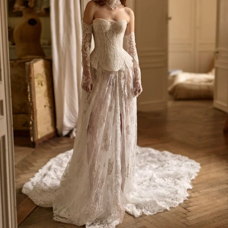 Ivory White Wedding Dresses Decal Skirt Long Tail A-Line Skirt Layered Made Wedding Dress Bridal Gown Customize
