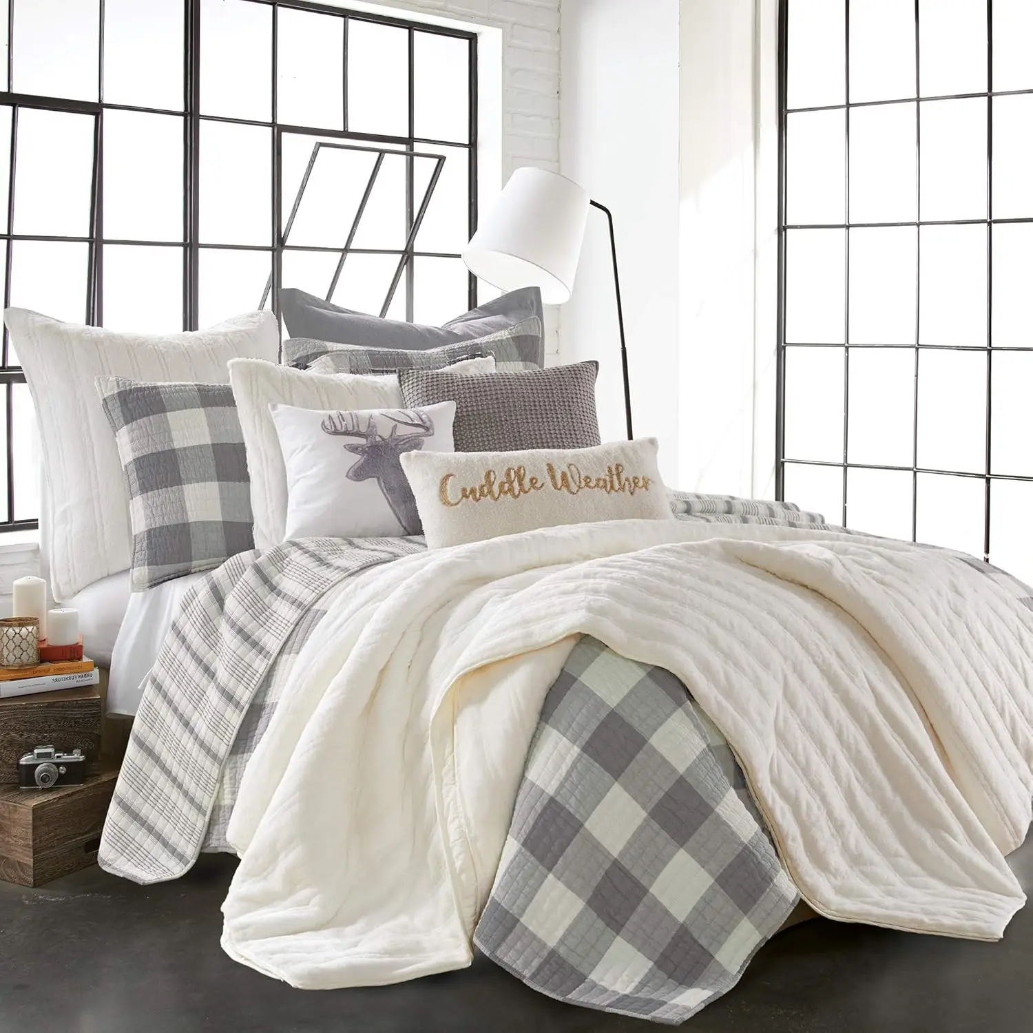 Quilt Set - Full/Queen Quilt + Two Pillow Shams - Quilt dimensions (88 x 92 inches) and Pillow Shams dimensions (26 x 20 inches)